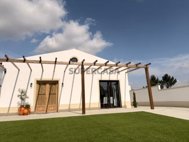 Casa venda em Rio Maior, Santarém
