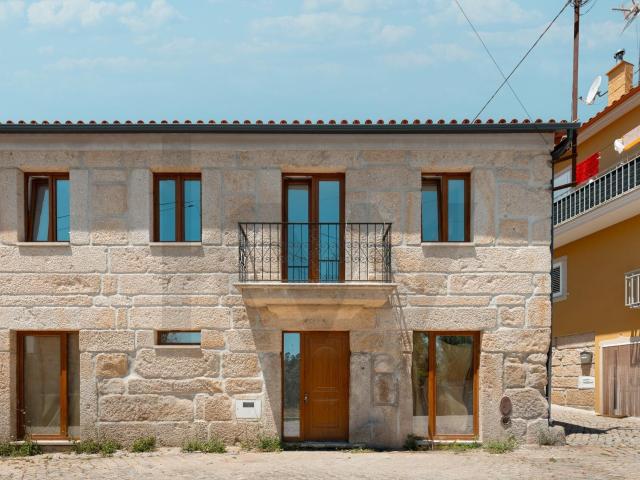Casa venda em Mourilhe, Viseu