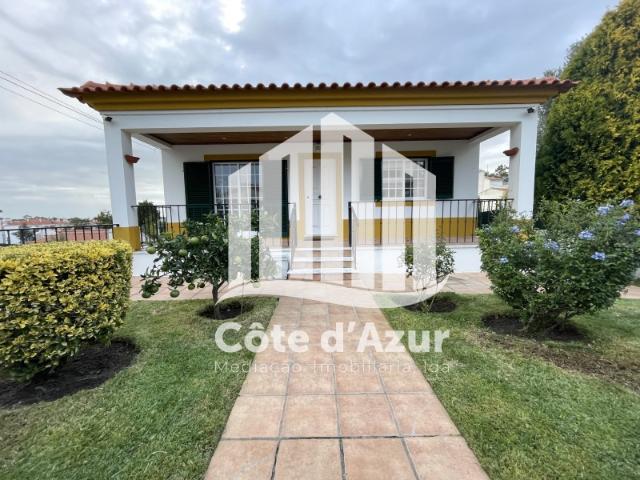 Propriedade venda em Sesimbra, Quintinha