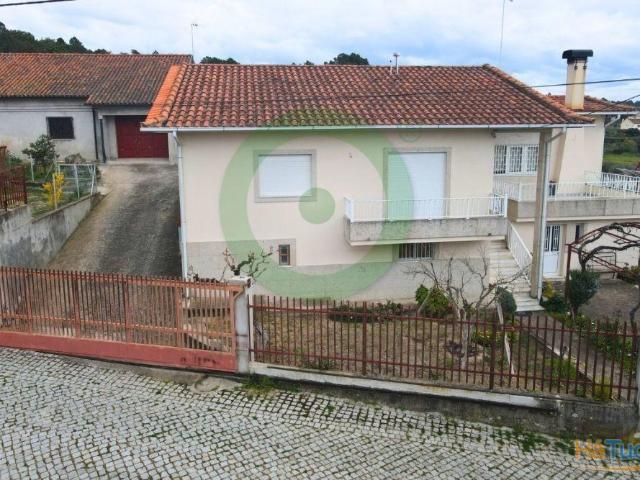 Casa venda em Argeriz, Vila Real