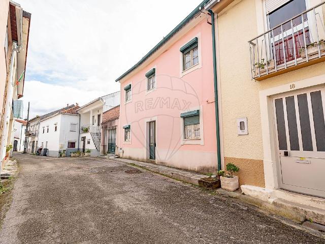 Casa venda em Coimbrã, Botão