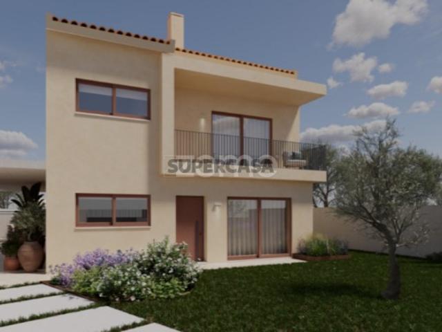 Casa venda em Casal Telheiro, Leiria