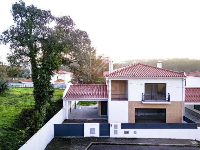 Casa venda em Aroeira, Leiria