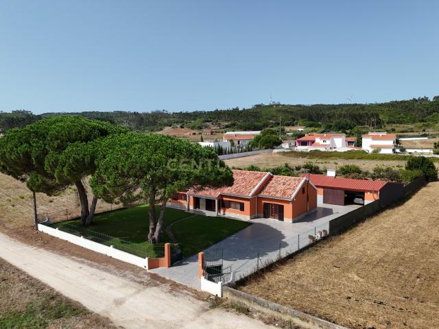 Casa venda em Olho Marinho, Óbidos