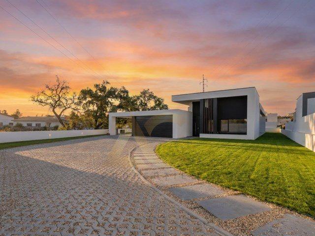 Vivenda venda em Quinta da Serralheira, Setúbal