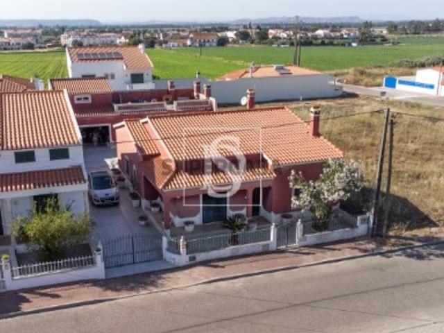 Casa venda em Cortiçóis, Almeirim