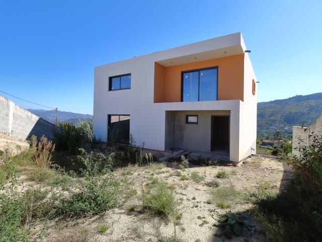 Casa venda em Santiago de Piães, Cinfães