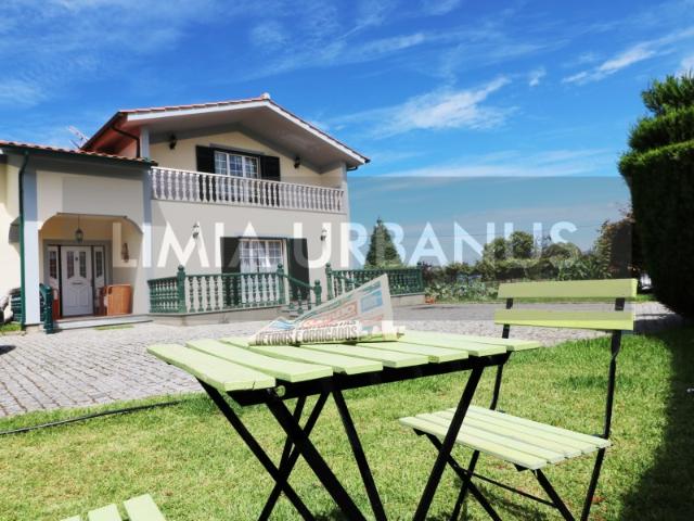Casa venda em Rebordões, Boalhosa