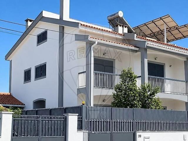 Casa venda em Algueirão, Algueirão-Mem Martins