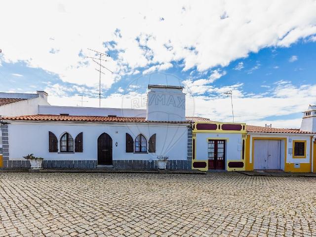 Casa venda em Barbacena e Vila Fernando, Elvas