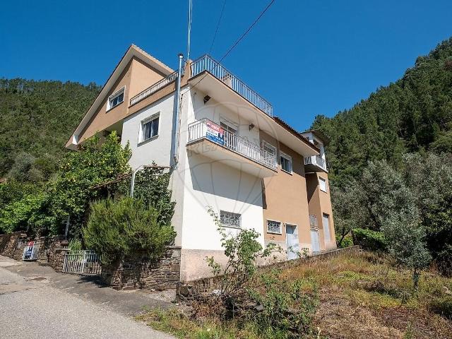 Casa venda em Cadafaz e Colmeal, Góis