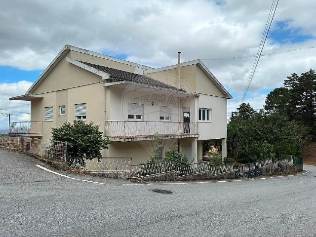 Casa venda em Gouveia