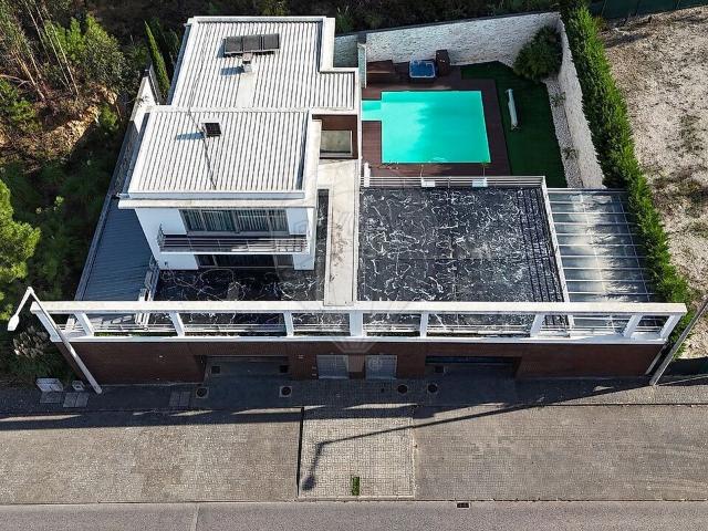 Casa venda em Urbanização Varandas de Vale de Lobos, Leiria
