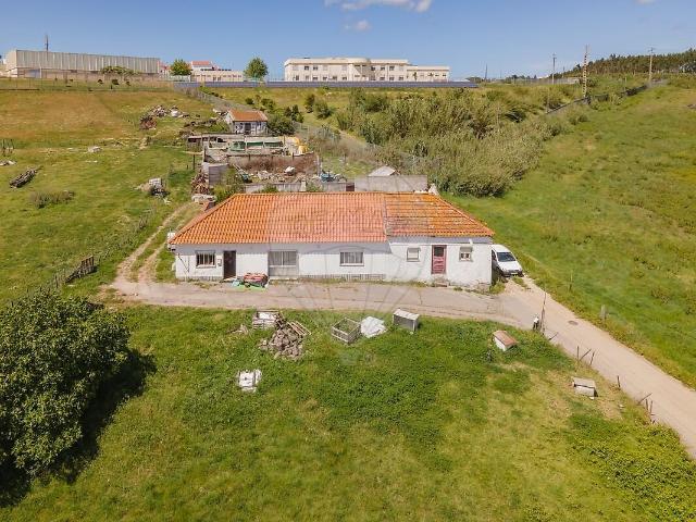Casa venda em Miragaia e Marteleira, Lourinhã