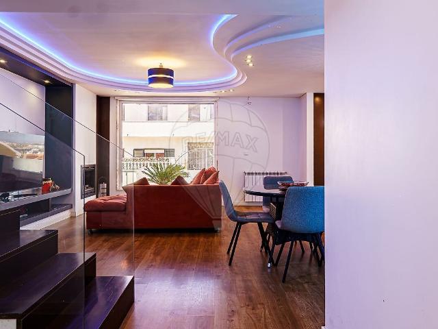 Casa venda em Bairro Girassol, Odivelas