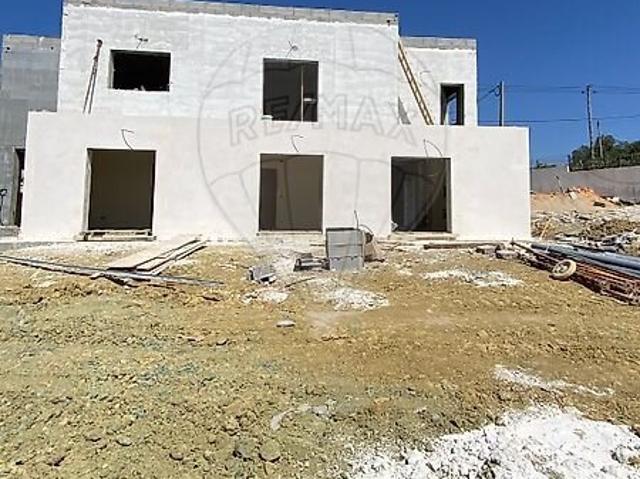 Casa venda em Alvarinhos, São João das Lampas
