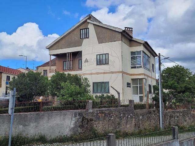 Casa venda em Sabugal, Sabugal e Aldeia de Santo António