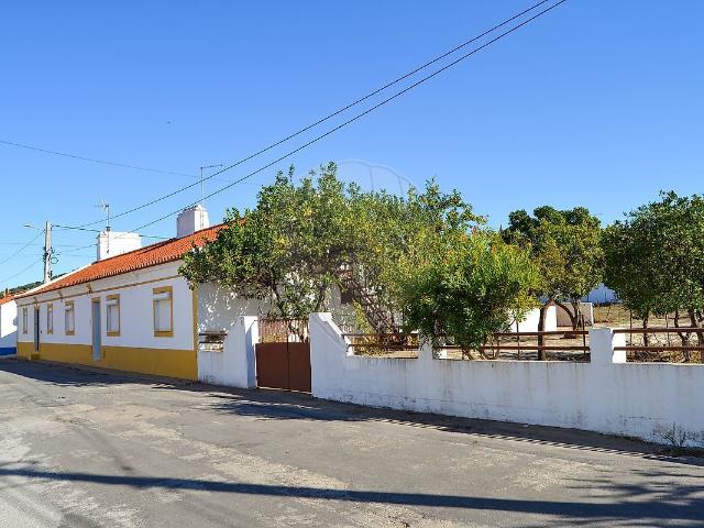 Casa venda em Mouzinhos, Montemor-o-novo