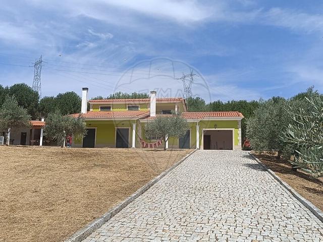 Casa venda em Trancoso (São Pedro e Santa Maria) e Souto Maior, Trancoso