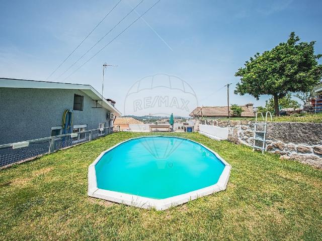Casa venda em Vilarinho, Santo Tirso