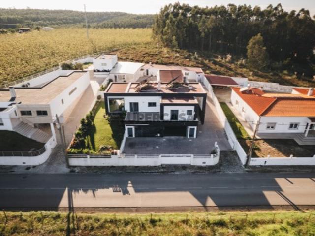 Casa venda em Nossa Senhora do Pópulo, Caldas Da Rainha