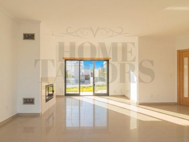 Casa venda em Quinta das Amoreiras, Almada