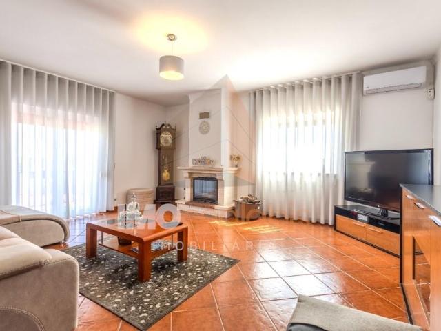 Casa venda em Rio Maior, Santarém
