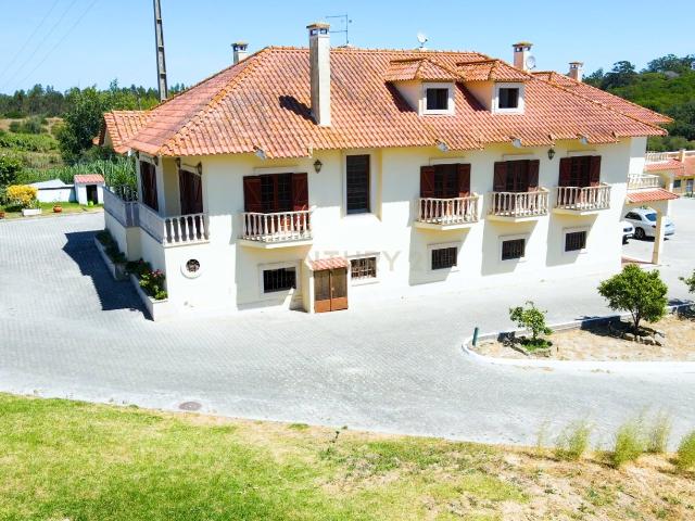 Casa venda em Alenquer (Santo Estêvão e Triana), Alenquer