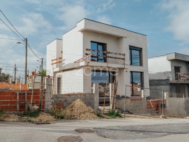 Casa venda em Vale de Cavala, Almada
