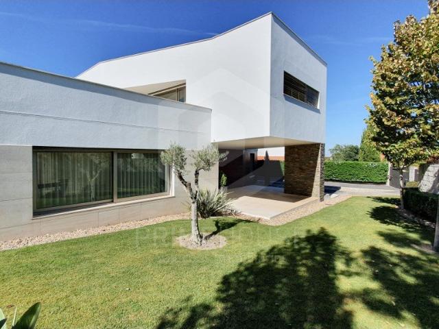Vivenda venda em Azeitão (São Lourenço e São Simão), Setúbal