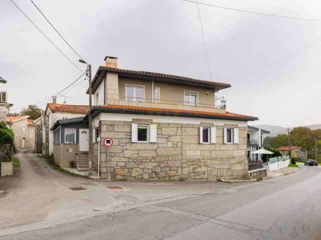 Casa venda em Taíde, Póvoa de Lanhoso