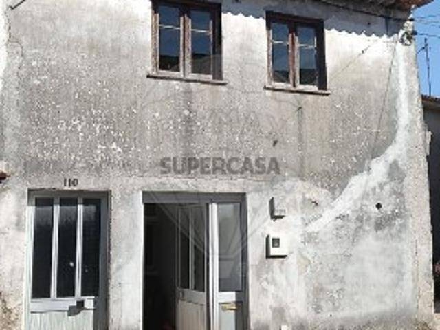 Casa venda em Coimbrã, Almalaguês