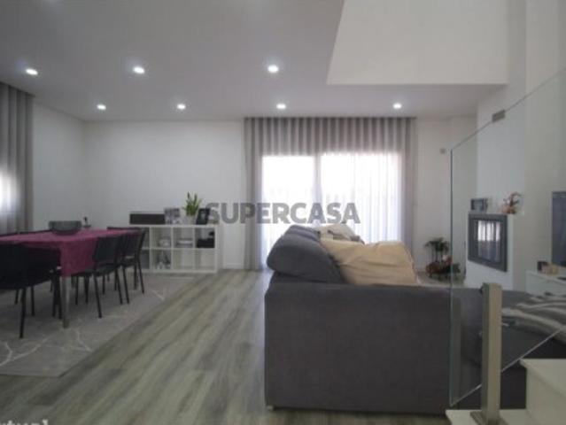 Casa venda em Fernão Ferro, Seixal