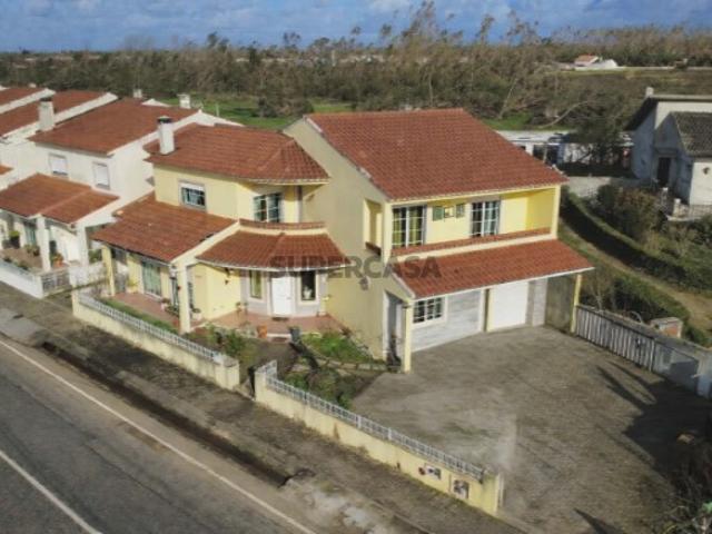 Casa venda em Marinha Grande, Leiria