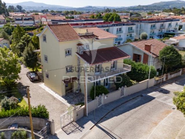 Casa venda em Merelim (São Pedro) e Frossos, Braga