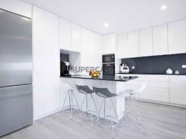 Casa venda em Bairro dos Quatro, Odivelas