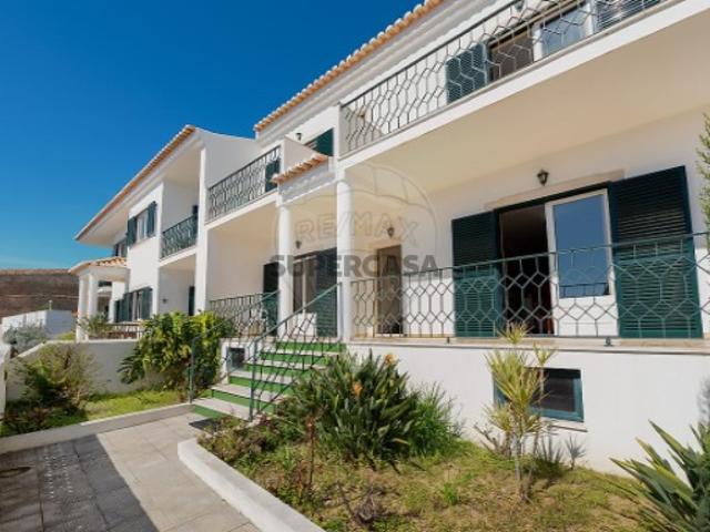 Casa venda em Bairro Operário, Lagos