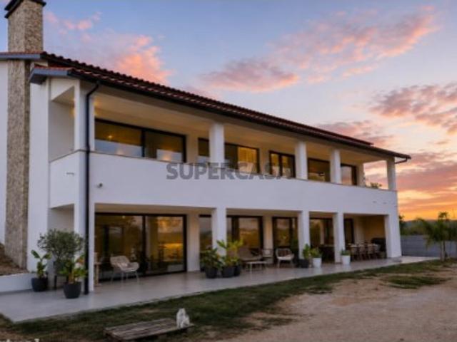 Casa venda em Tomar (São João Baptista) e Santa Maria dos Olivais, Tomar