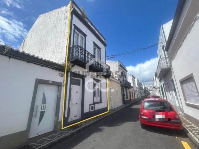 Casa venda em Ponta Delgada (São José), Ponta Delgada