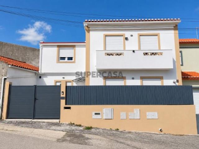 Casa venda em Serra d'El-Rei, Peniche