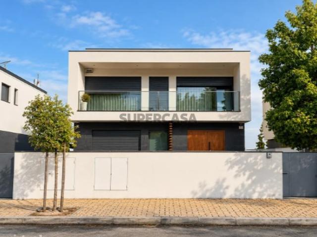 Casa venda em Urbanização Entre Vinhas, Coimbra