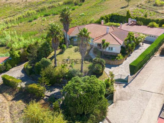 Casa venda em Catefica, Torres Vedras
