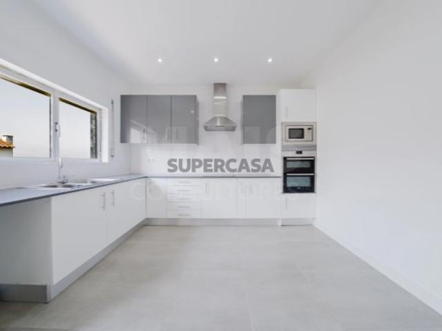 Casa venda em Usseira, Óbidos