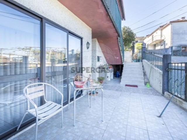 Casa venda em Vale De Cambra, Aveiro