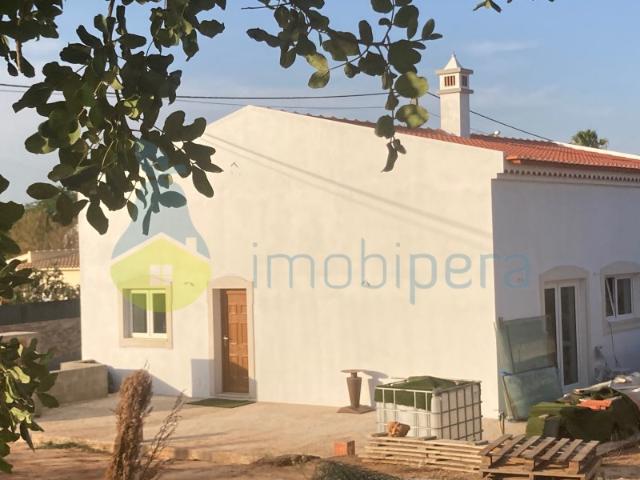 Casa venda em Ferreiras, Lagoas