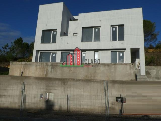 Casa venda em Coimbrã, Vil De Matos