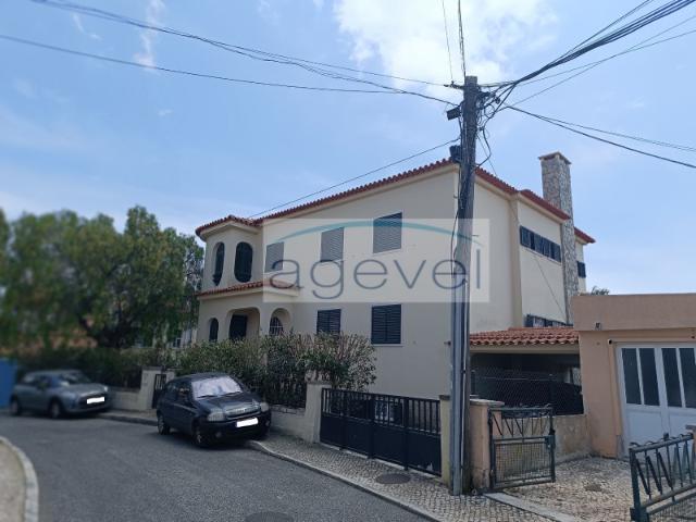 Casa venda em Núcleo Urbano Histórico de Algés, Oeiras