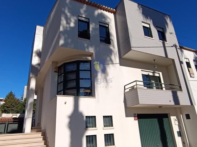 Casa alugar em Santiago Dos Velhos, Lisboa