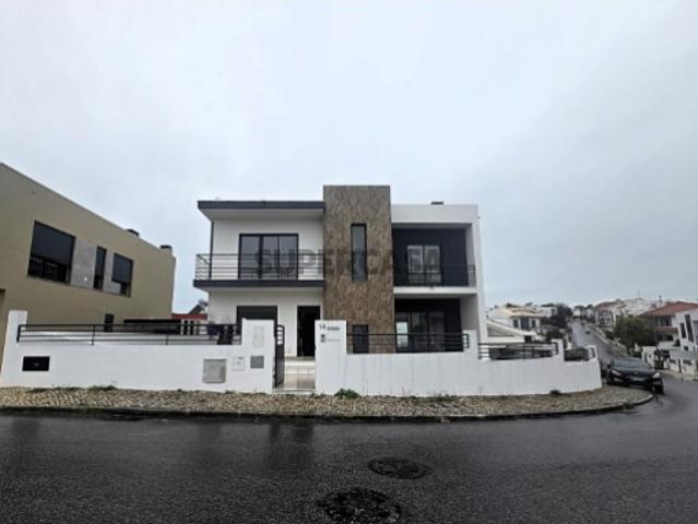 Casa venda em Quinta das Amoreiras, Almada