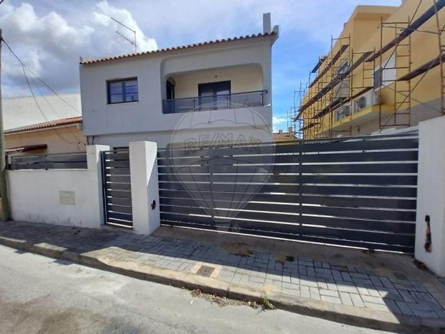 Vivenda venda em Seixal, Amora